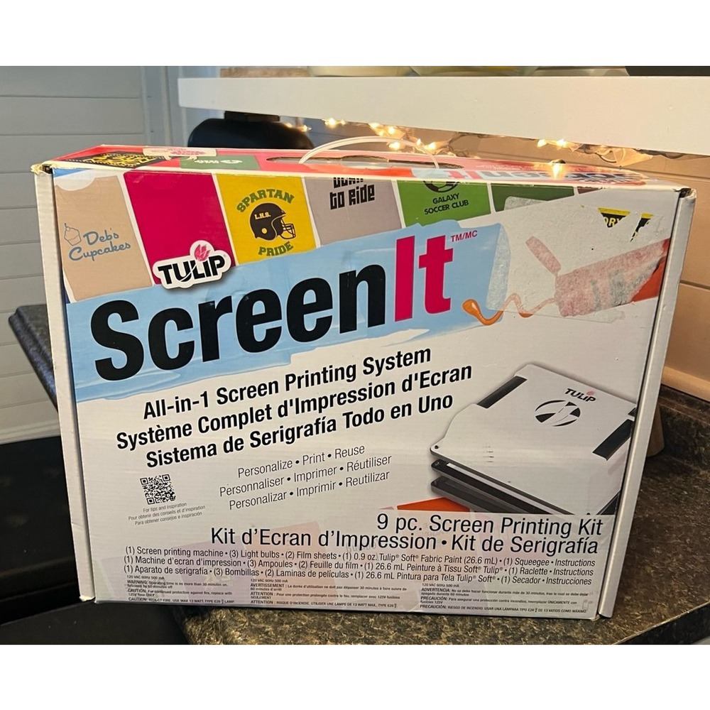 Tulip 29681 SCREENit Fabric Screen Printing Kit Light
